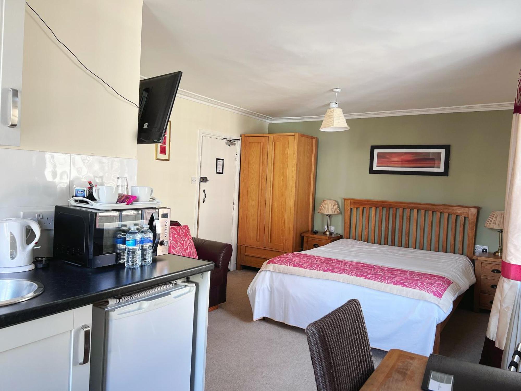 The Crown Hotel Corwen Exterior photo